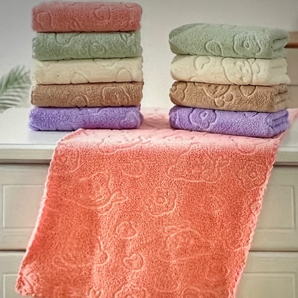 Marcellas Boutique Other - Quick dry kitchen towels 5 Set - multiple colors. 🆕